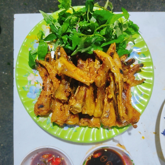 chân gà nướng